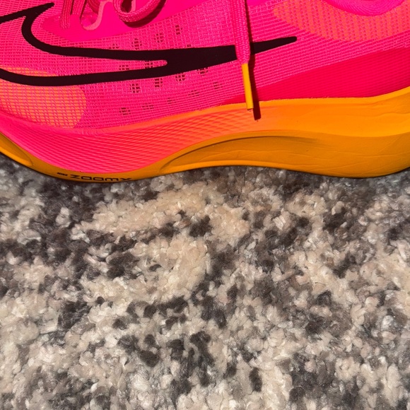Nike Zoom Fly 5 Bright Pink Sneakers - Picture 6 of 10